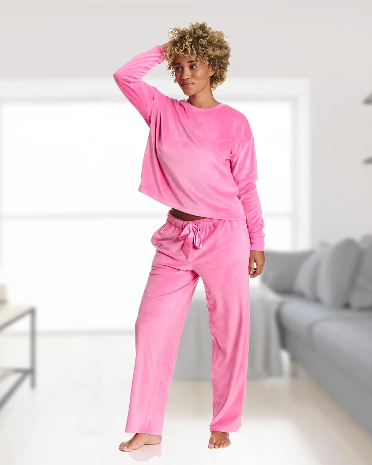 bebe Women's Velour Rhinestone Crewneck Pajama Set  Long Sleeve Cozy Lounge Set with Elastic Waist Pants