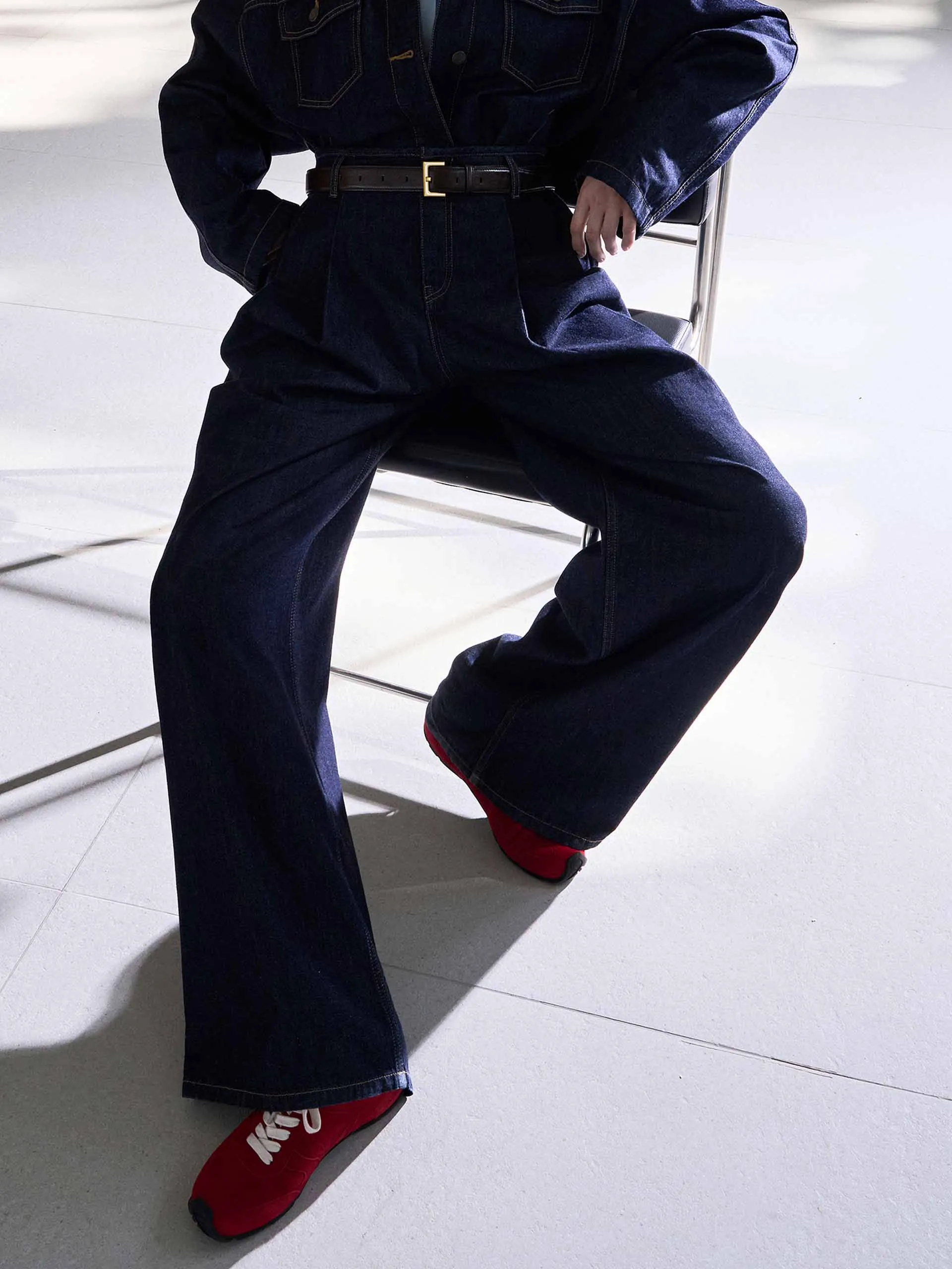 Front Pleated Straight Jeans