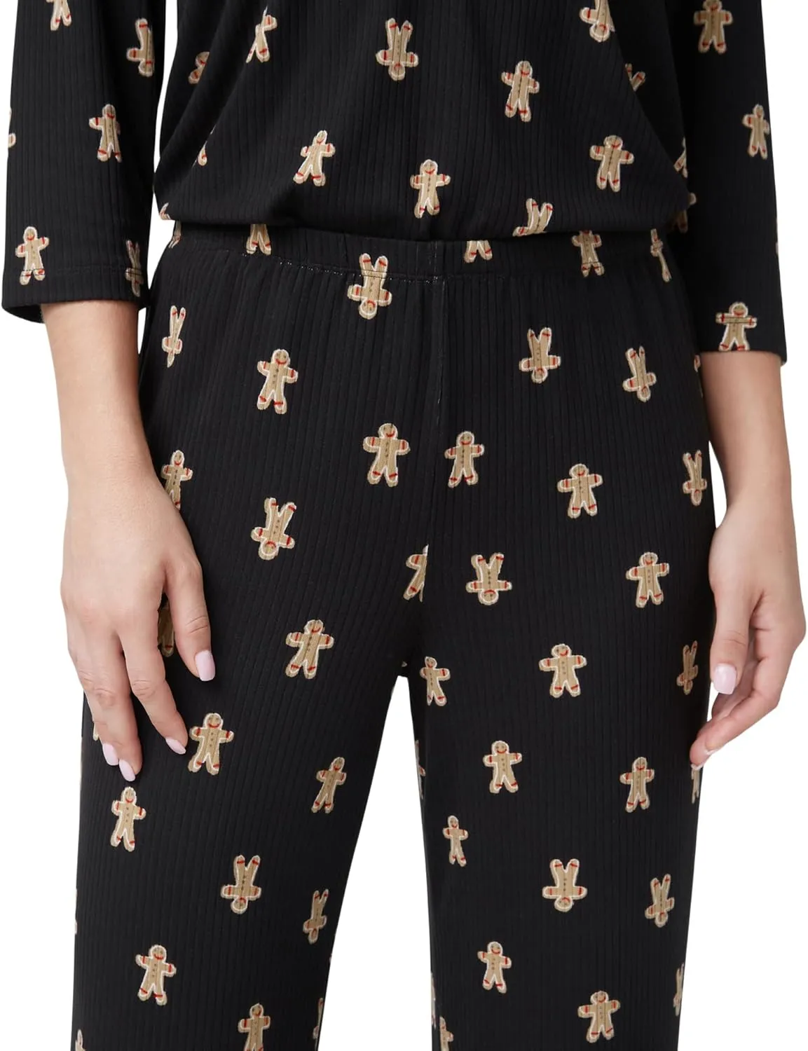 HUE Women's Ultra Ribbed 2 Piece Pajama Gift Set  Includes Cozy Long Sleeve Top and Pj Pant