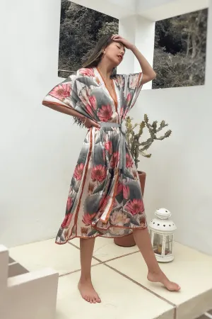 Kimono Lotus