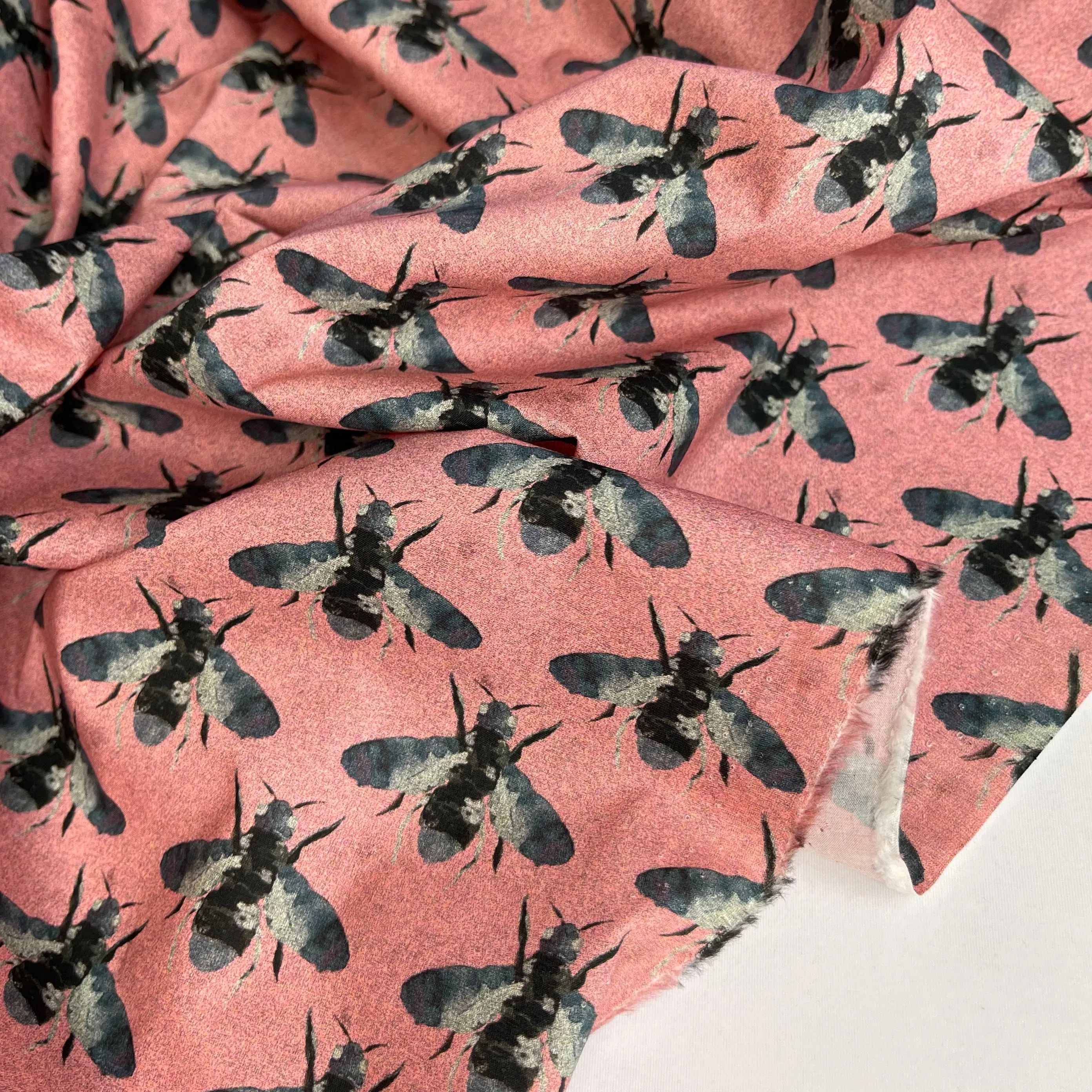 LADY MCELROY Honey Bees Cotton Lawn