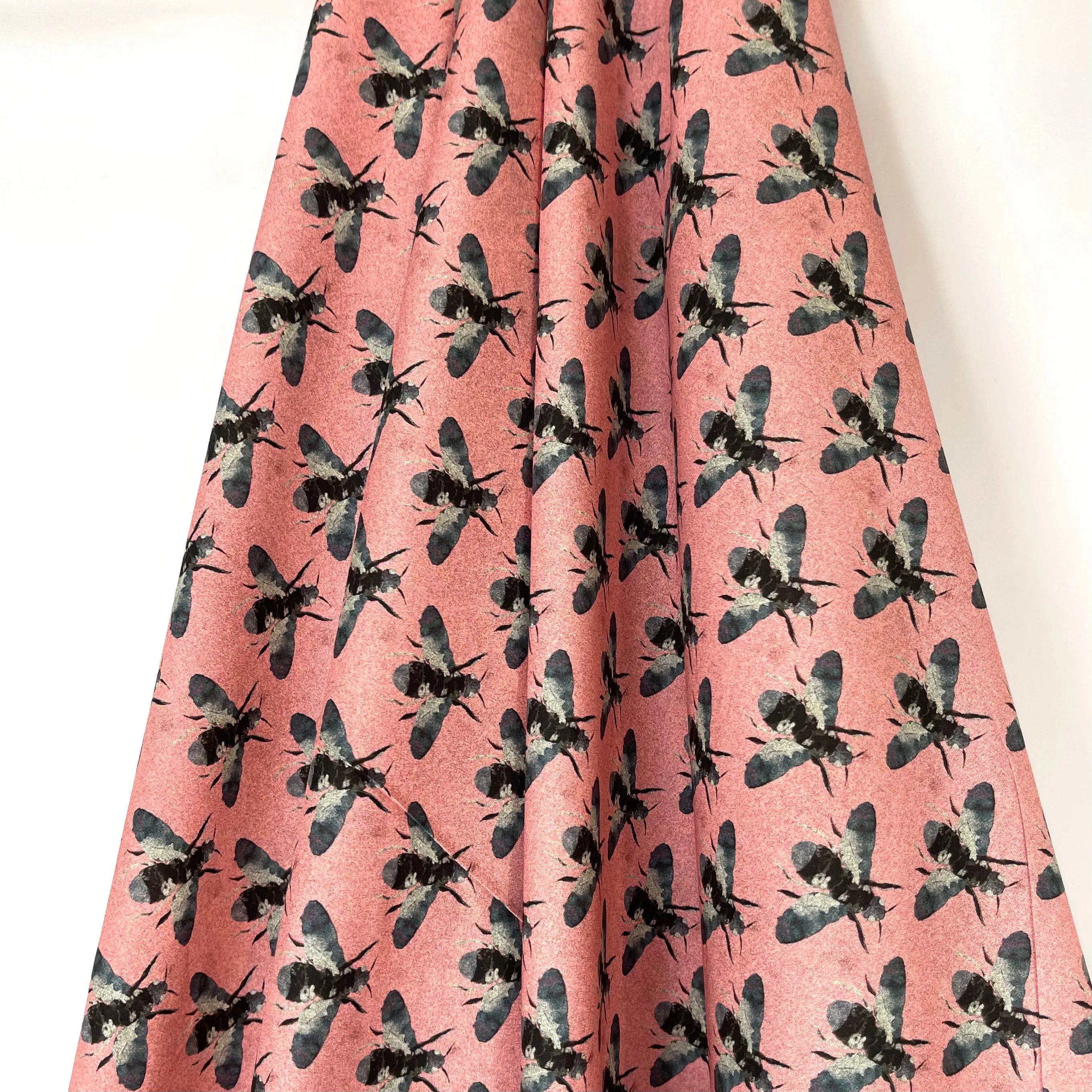 LADY MCELROY Honey Bees Cotton Lawn