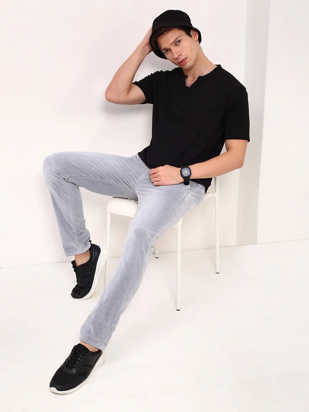 Men Black Solid Henley Neck T-Shirt