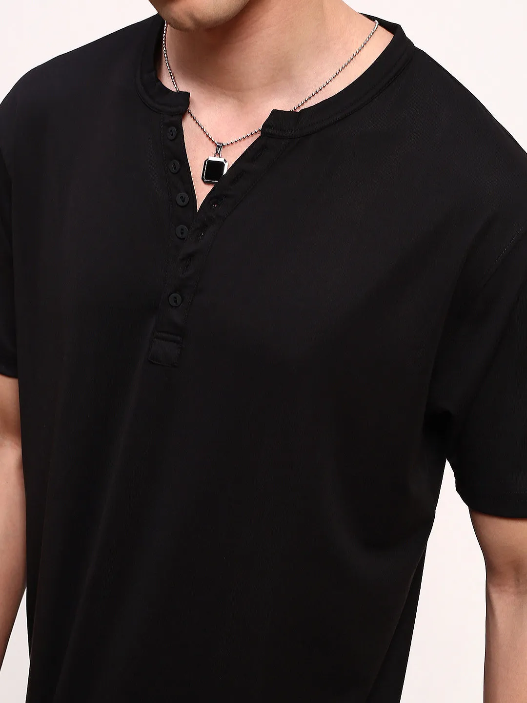 Men Black Solid Henley Neck T-Shirt