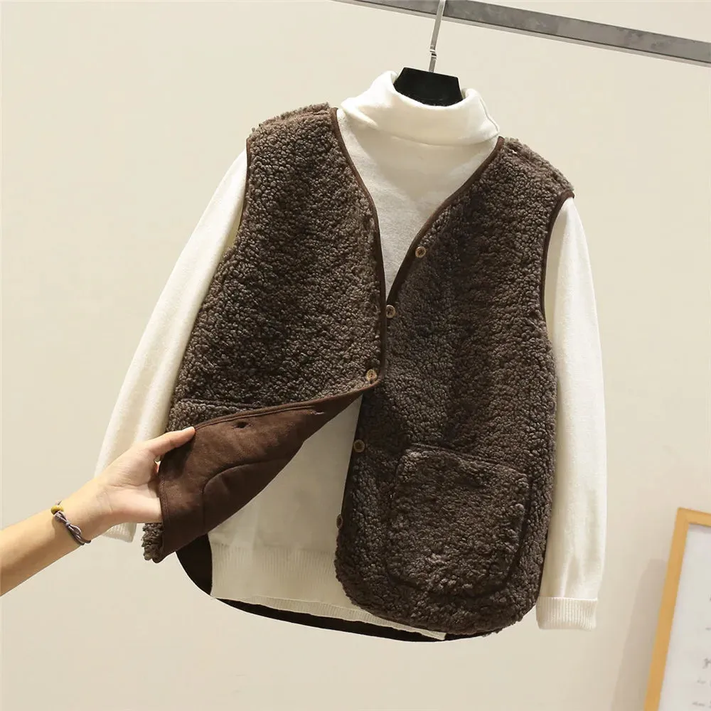 Riley - Elegant Cardigan