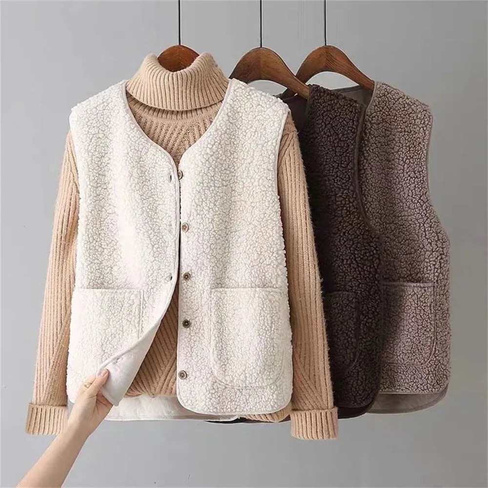 Riley - Elegant Cardigan