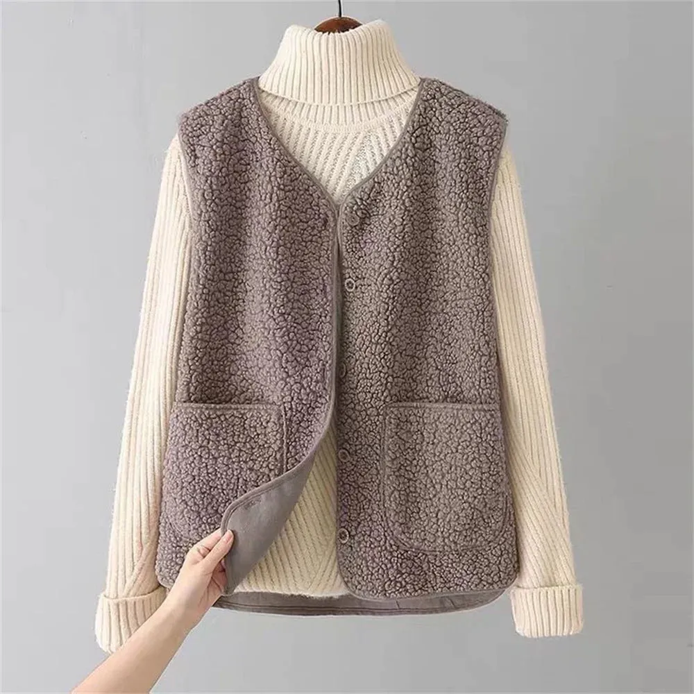 Riley - Elegant Cardigan
