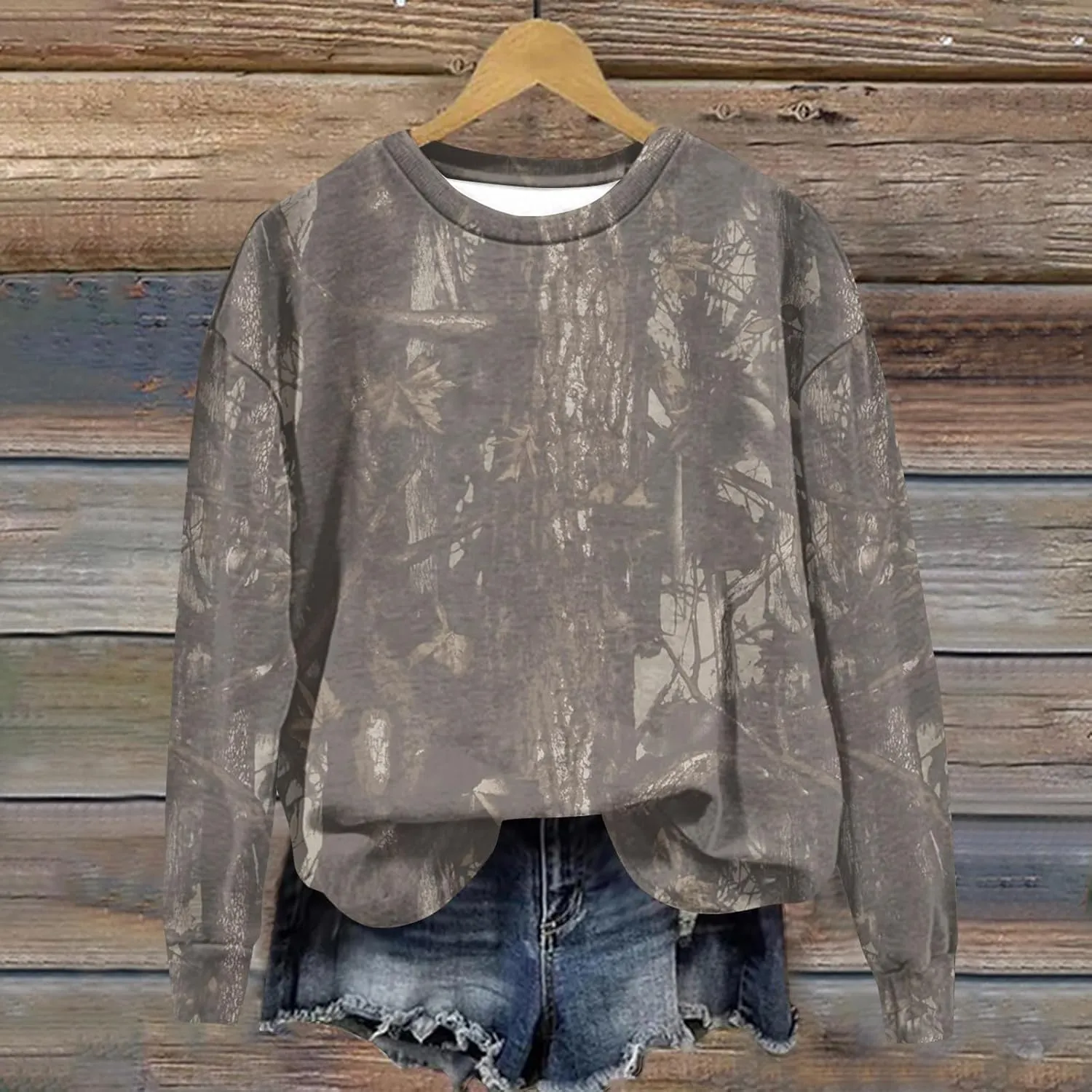 Womens Camo Oversized Sweatshirts Y2k Graphic Sweater Crewneck Long Sleeve Pullover Shirts